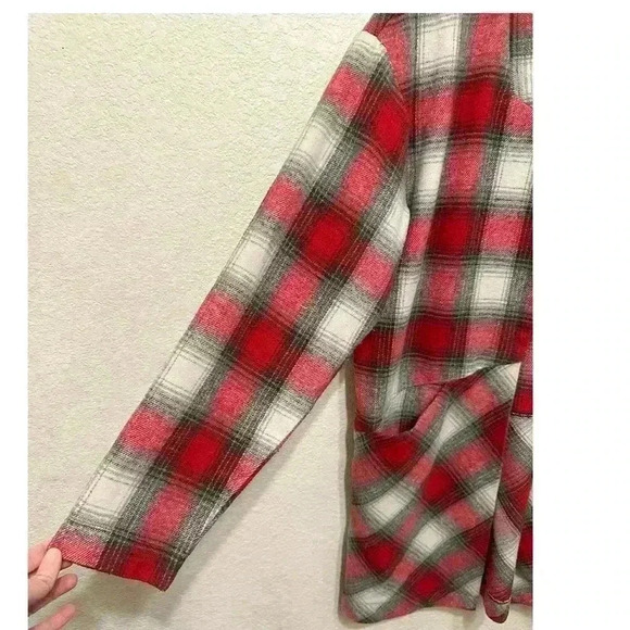 Entro Womens Plaid Flannel Openfront Cardigan Sz M Red White Shacket Lagenlook - Picture 2 of 10